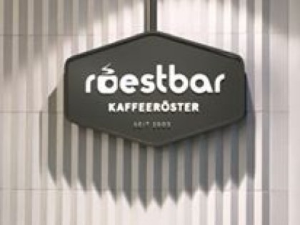 Photo:  Roestbar